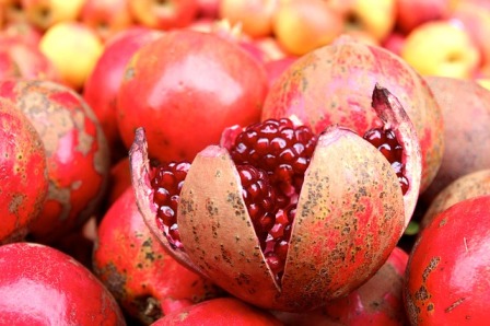 pomegranate-1028695_640